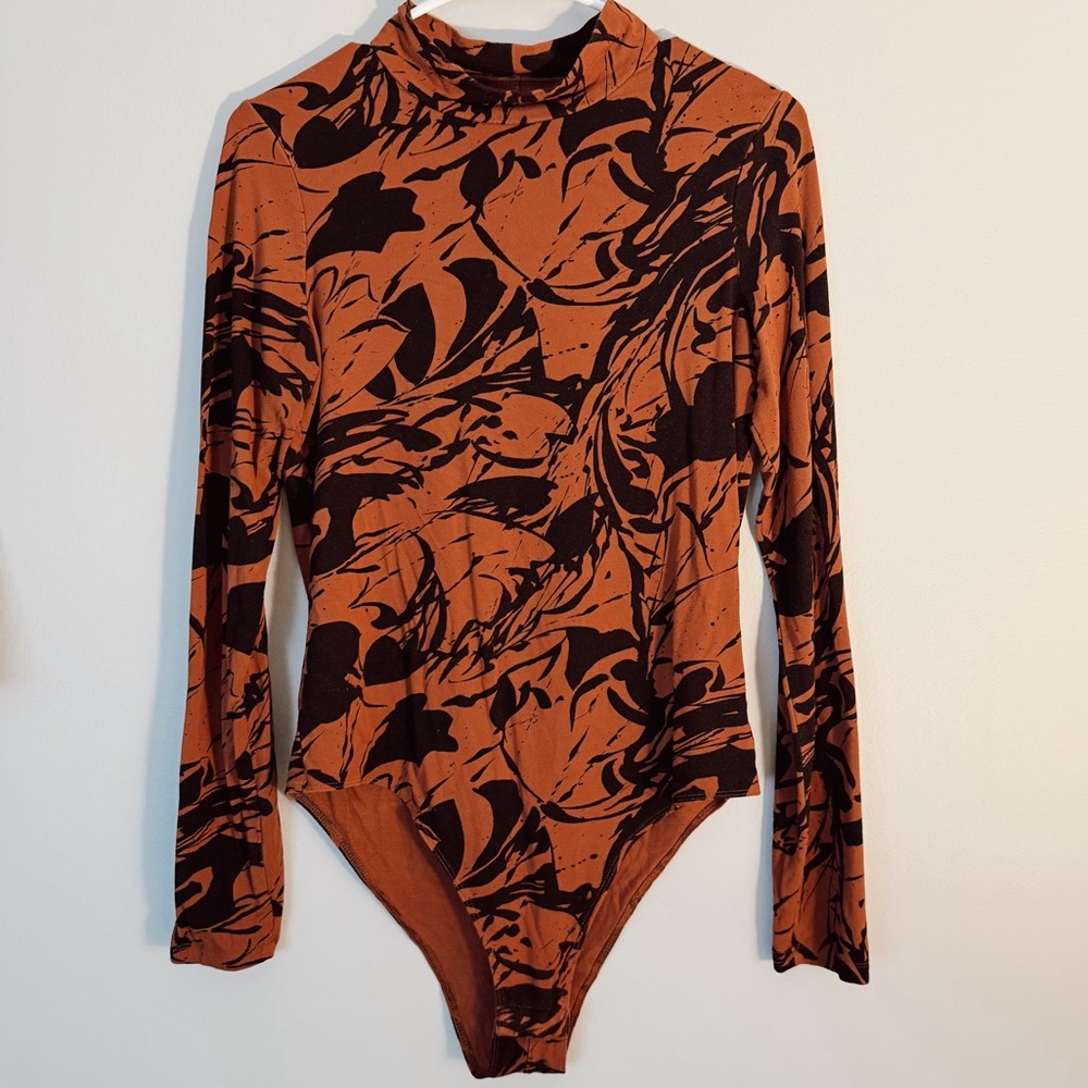 Orange-Brown Abstract Print Bodysuit Work Shirt – A New Day (Size Medium)